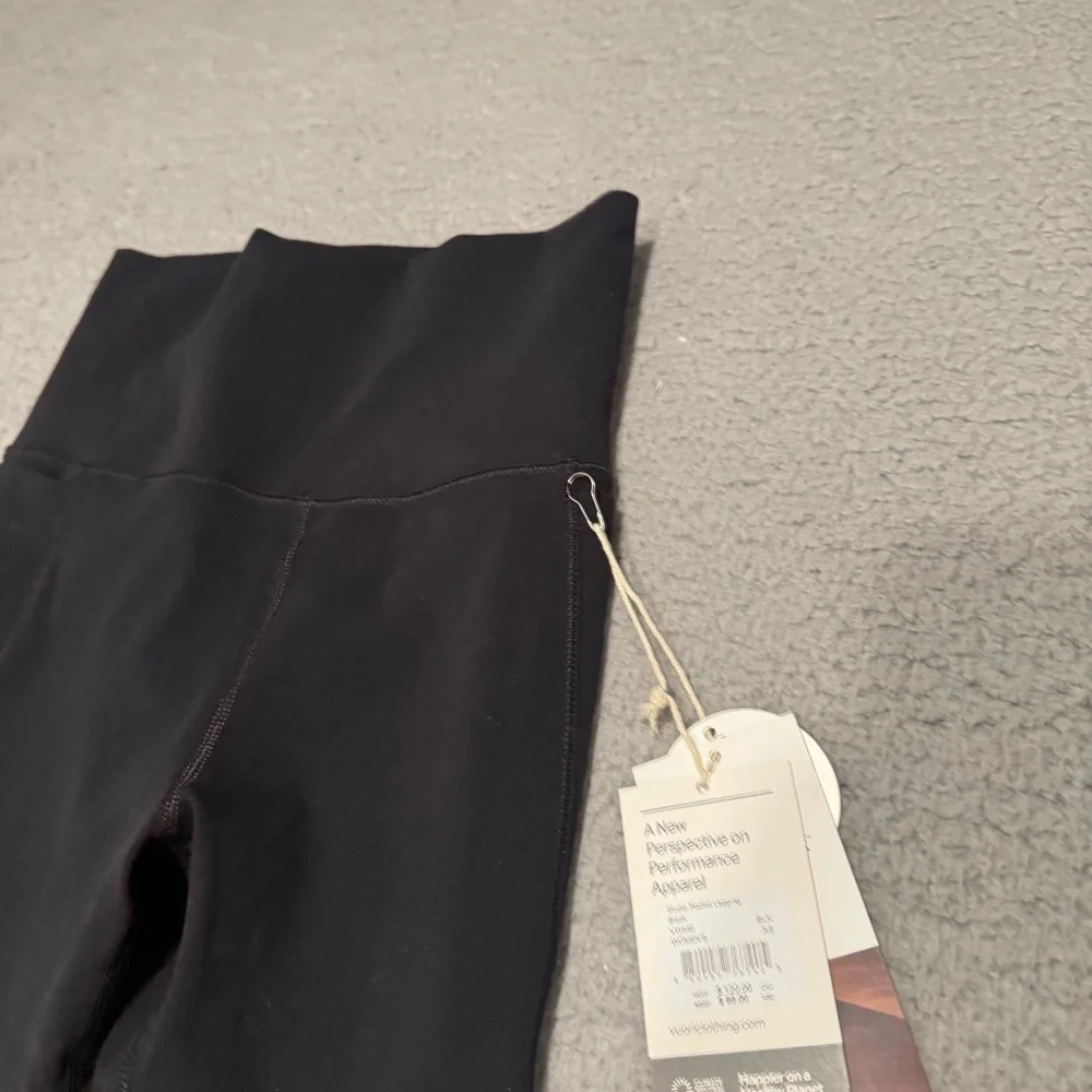 Vuori  Studio Pocket Legging Color Black Size XS VW466 - Picture 6 of 15